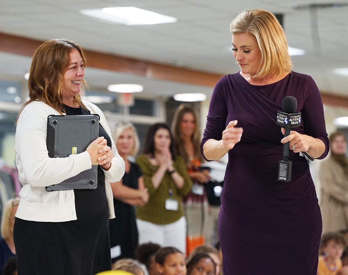 Gateway_SD's tweet image. Congratulations to our very own Helen Burdette, a 1st grade teacher at Ramsey Elementary, for being recognized as WTAE&apos;s Teacher of the Month! Check out the story! wtae.com/article/teache…