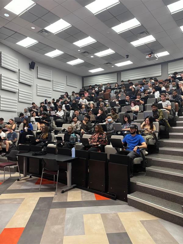 TapestryCapital's tweet photo. Last week, our Growth &amp; Impact Lead, Kyle Zhang visited McMaster students to talk social impact careers &amp; Tapestry's work. 

So inspiring to see curious minds reflecting on purpose and impact ❤️

#SocialFinance #ImpactInvesting #SocialInnovation #CommunityFinance #CommunityBonds https://t.co/1RMJQHT4jC