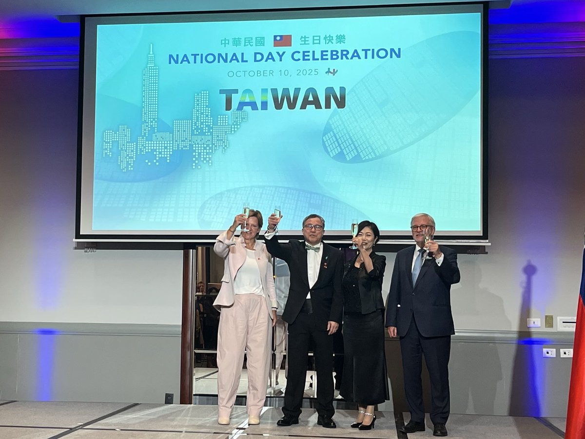 TaiwanEU's tweet photo. “Taiwan is not a Question. Taiwan is the Answer.”

On Sept 30, our Brussels Office celebrated Taiwan’s 114th National Day with Amb. SHIEH Jhy-Wey &amp; 300+ guests, including EU &amp; Belgian leaders, parliamentarians &amp; friends of Taiwan 🇹🇼🇧🇪🇪🇺🥰 https://t.co/IFJ1n1GRsX