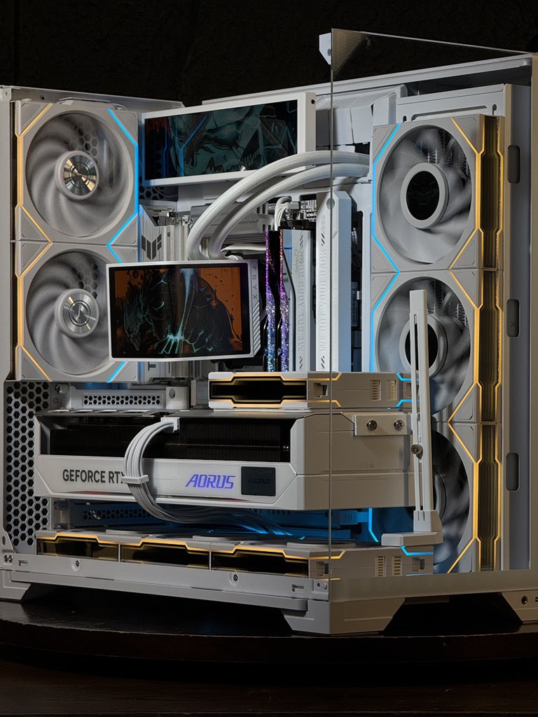 bit0th's tweet image. رصد كايجو بقوة تقديرية 9/10 

من التجميعات المتجر @Bitbybitpc

R7 9800x3D 
AORUS RTX 5080 MASTER 
ASUS B850 BTF 
G.SKILL ROYAL 32GB 6MHz CL28
Crucial 2TB + S50 2TB 
TRYX PANORAMA 360MM 
LIAN LI VISION COMPACT 
LIAN LI EDGA 1200w G ATX3.1 
LIAN LI UNI 120MM ( 9x ) 
LCD 8,8