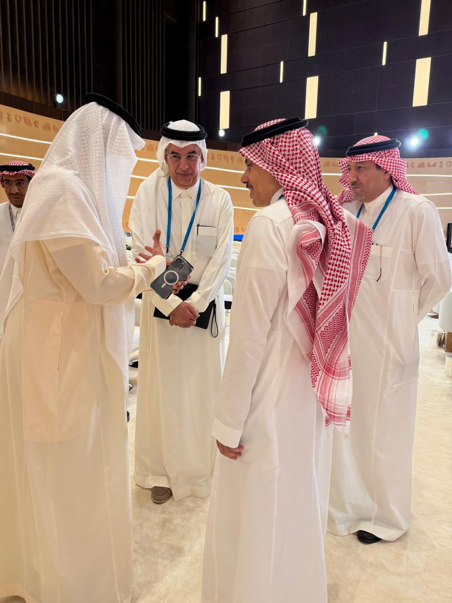 مع صاحب السمو الملكي الأمير عبدالعزيز بن سلمان وسمو وزير الخارجية الأمير فيصل بن فرحان. ومعالي نائب وزير الخارجية الاستاذ وليد الخريجي. في إجتماع قادة ميونخ في مدينة #العُلا
