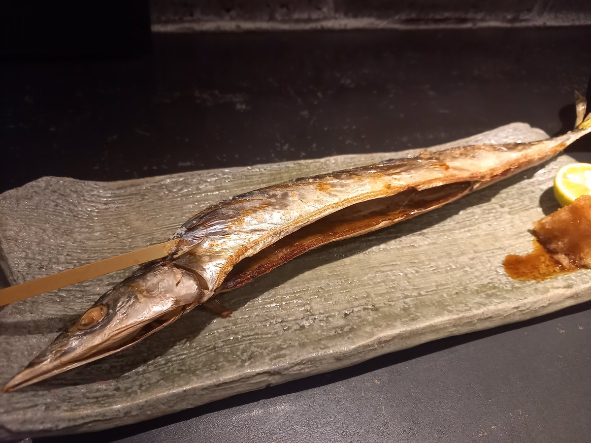 ishikawaPTA's tweet photo. 今日は近場で。
カキフライ、お刺身、秋刀魚の塩焼き。
バスカーのハイボール、梵(ひやおろし)、千代の光(ひやおろし)
#TASUKE https://t.co/CKyPpy5YkL