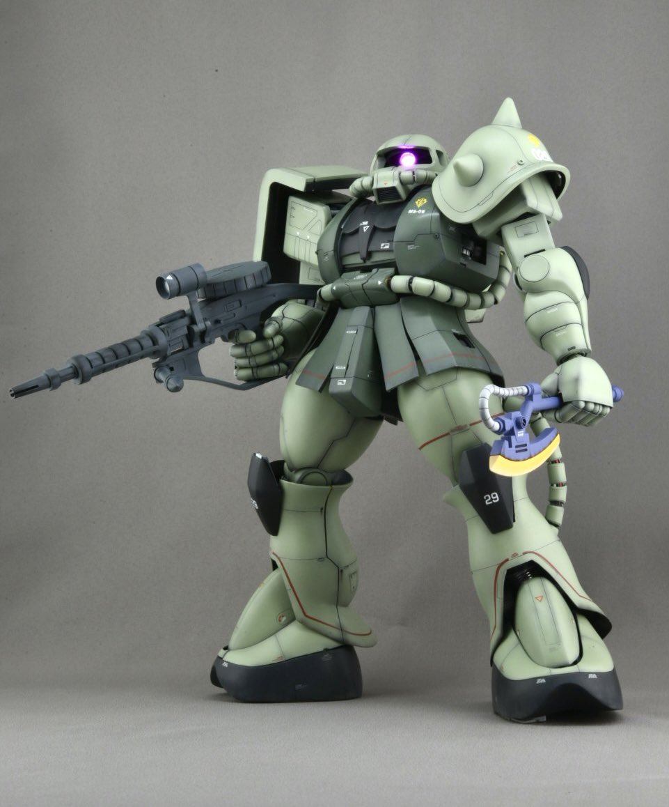 ザクを作るのが大好きなオヤジモデラーです😊けど一番好きなMSはν