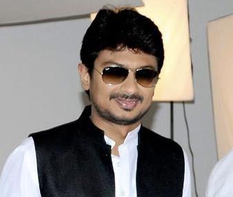 Scorpio_Maxxx's tweet photo. ஒரு காலத்துல இவன (சினிமாவில் இருக்கும்போது / இவன் நடித்த மனிதன், நிமிர் படத்தை பார்த்தபோது) போய் சிவாஜி, கமலஹாசன் நடிப்போட ஒப்பிட்டேன் பாரு கண்டிப்பா feel பண்றேன் 🤡

#DMKFailsTN #StalinFailsTN #BoycottDmk https://t.co/5i3wHSDxuq