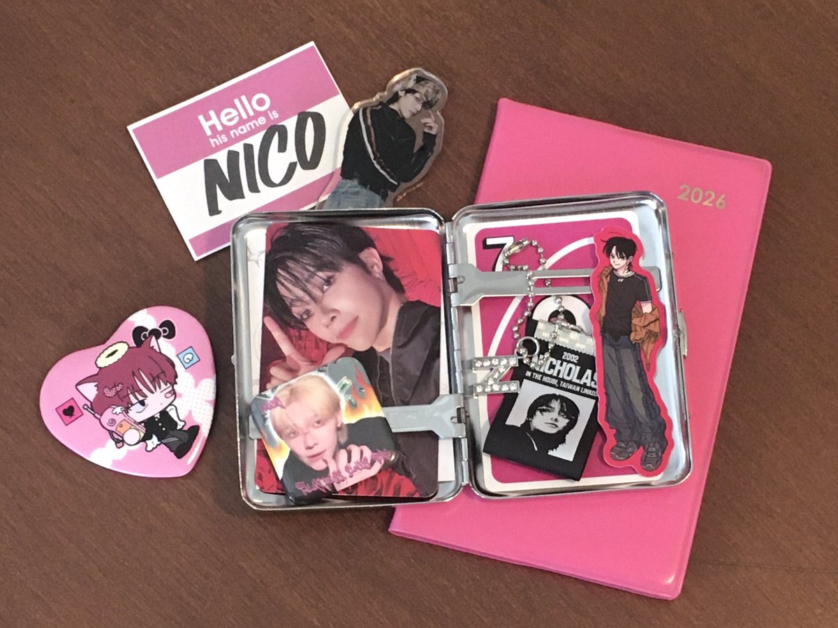 @ (@zizizlp) on Twitter photo 