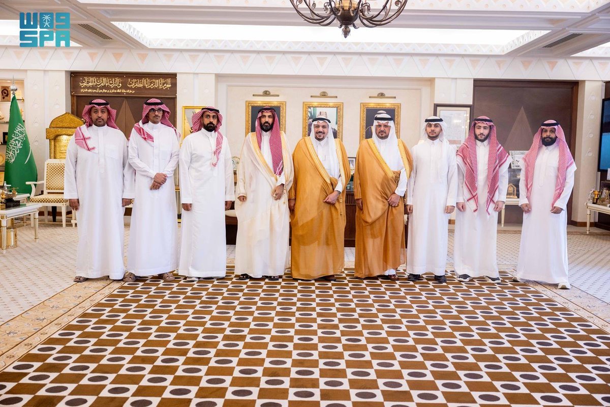 أمير القصيم يستقبل مدير فرع الجمعية العربية السعودية للثقافة والفنون.
spa.gov.sa/N2411933
#واس_عام