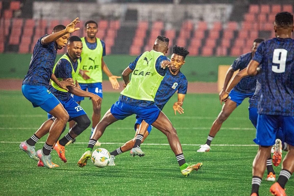 ibrakasuga's tweet photo. Majina 6 makubwa ya Wachezaji walioachwa kwenye kikosi cha Taifa Stars kilichoitwa leo OCT 01, 2025. 

1. Samatta.       2. Msuva 
3. Kibu Denis   4. Mudathiri 
4. ⁠Zimbwe Jr     5. Kapombe 
6. Idd Nado 

Tanzania itacheza dhidi ya Zambia mchezo wa kufuzu kombe la Dunia. https://t.co/T8hG2FmbVh