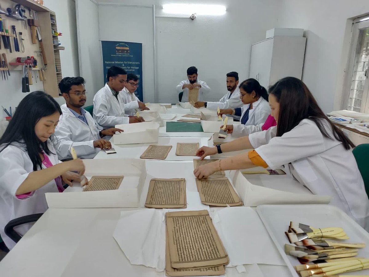 Visuals from the #GyanBharatam training program on conservation &amp; capacity building - A significant step towards empowering the next generation to preserve &amp; digitise our manuscript heritage. ( 1/2 ) 

#Manuscripts
#CultureUnitesAll