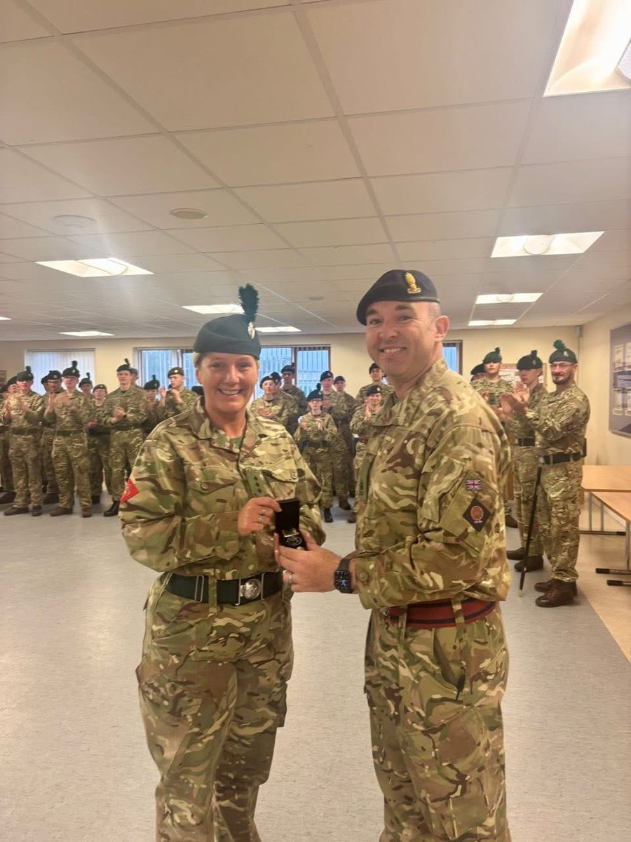 1NIACFENGAGE's tweet photo. We also had the immense pleasure of seeing Capt Forest presented with her well-deserved long service medal 🏅 – a testament to years of unwavering commitment and service.
Stay tuned for more updates, and remember... we're #goingfurther! 💪
#cadets1ni #armycadets #1nibnacf https://t.co/yMA7oA3eUv
