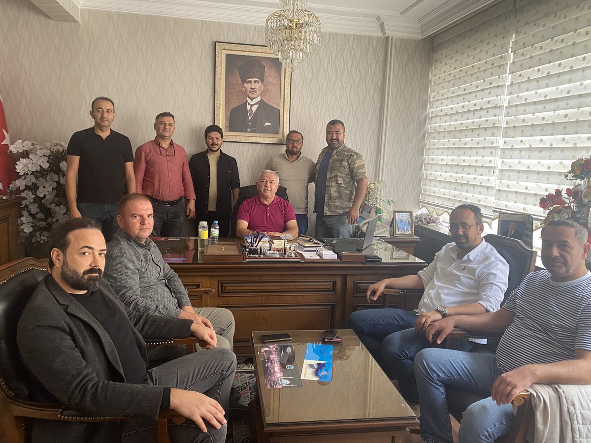 Kayseri Şube yönetim kurulu ve Temsilcileri olarak rutin şube toplantımızı gerçekleştirdik.Bu kez aramızda Yozgat Baştemsilcimiz Buğra Doğdaş’da katıldı hoş geldi sefa geldi.

#BizBirliktegüçlüyüz