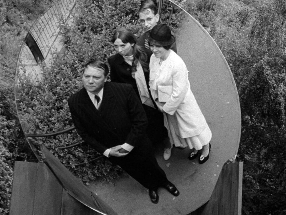 ICALondon's tweet image. Celebrate 20 years of Second Run (@SecondRunDVD) with a special screening of Juraj Herz’s 1968 masterpiece The Cremator, introduced by founder Mehelli Modi.

📅 Sat 4 Oct, 6:15pm
🎟️ rb.gy/hpu2ir 

#TheCremator #Screening #ICA