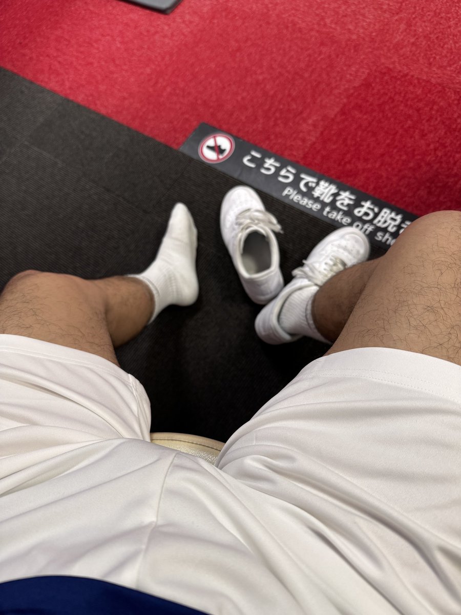 tklog4649's tweet photo. 数年前、代表ユニが変わる直前にこれ買っちゃったんだよなｗ

#socktober https://t.co/9DrvAaQszQ
