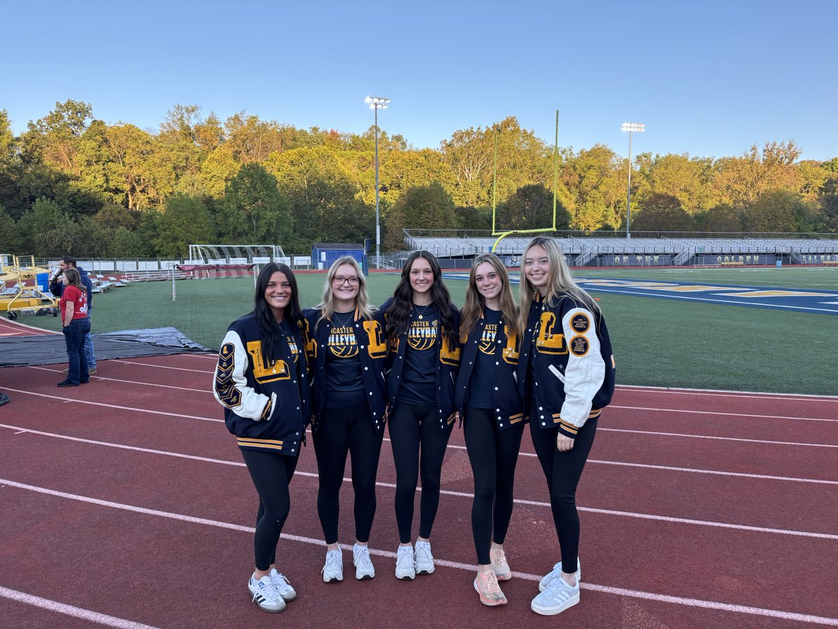 My girls 🌪️🏐❤️