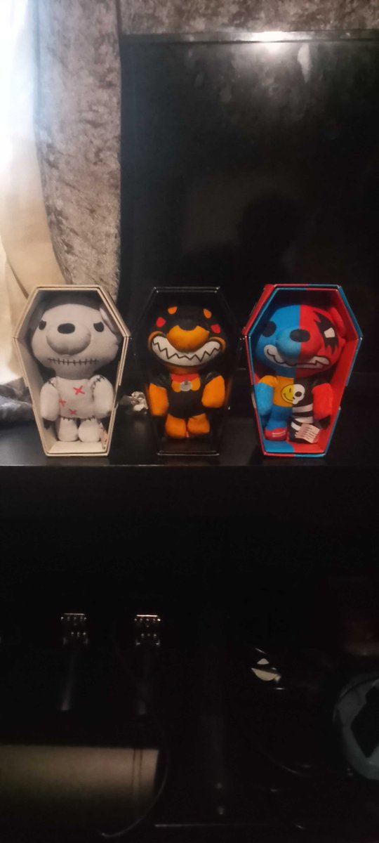 TeddyValentine tweet media