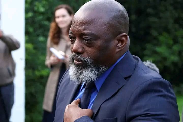#RDC ! Après la condamnation de Joseph Kabila, il n’y a même pas eu un pneu brulé sur toute l’étendue du territoire national pour protester la décision alors que le PPRD se revendique être un parti de la résistance. Comment le PPRD et le FCC résistent au régime Tshisekedi ? Quel
