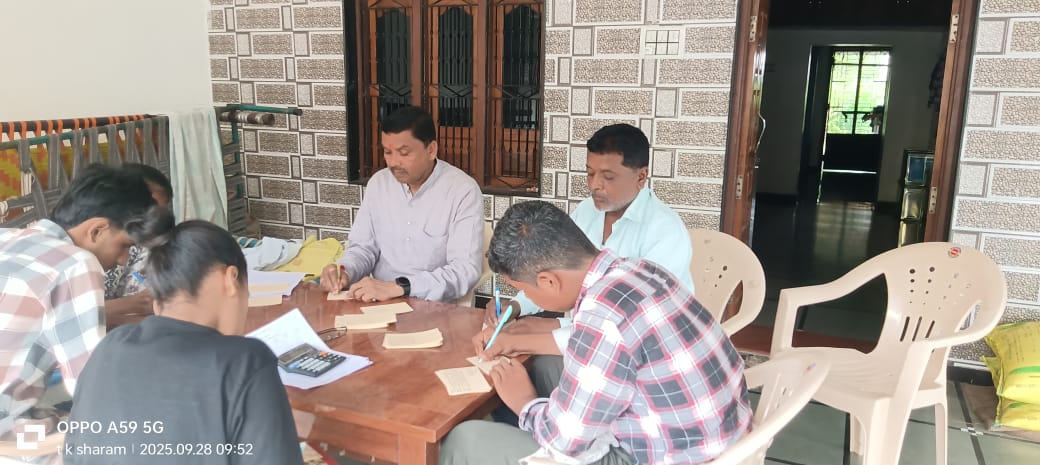 airnews_abad's tweet image. સાબરકાંઠા કો ઓ.બેંક દ્વારા પ્રધાનમંત્રી @narendramodi ના #GST દર સુધારણા, સહકાર મંત્રાલયની સ્થાપના, નવીન પહેલો, માટે સભાસદોએ આભાર વ્યકત કર્યો  

▶️સભાસદોએ ૩,૨૫,૦૦૦ #postcards લખીને પ્રધાનમંત્રીનો આભાર માન્યો હતો

#SahkarSamvaad #સહકારથી_સમૃદ્ધિ @CMOGuj 
#AIRPics યોગેશ સથવારા