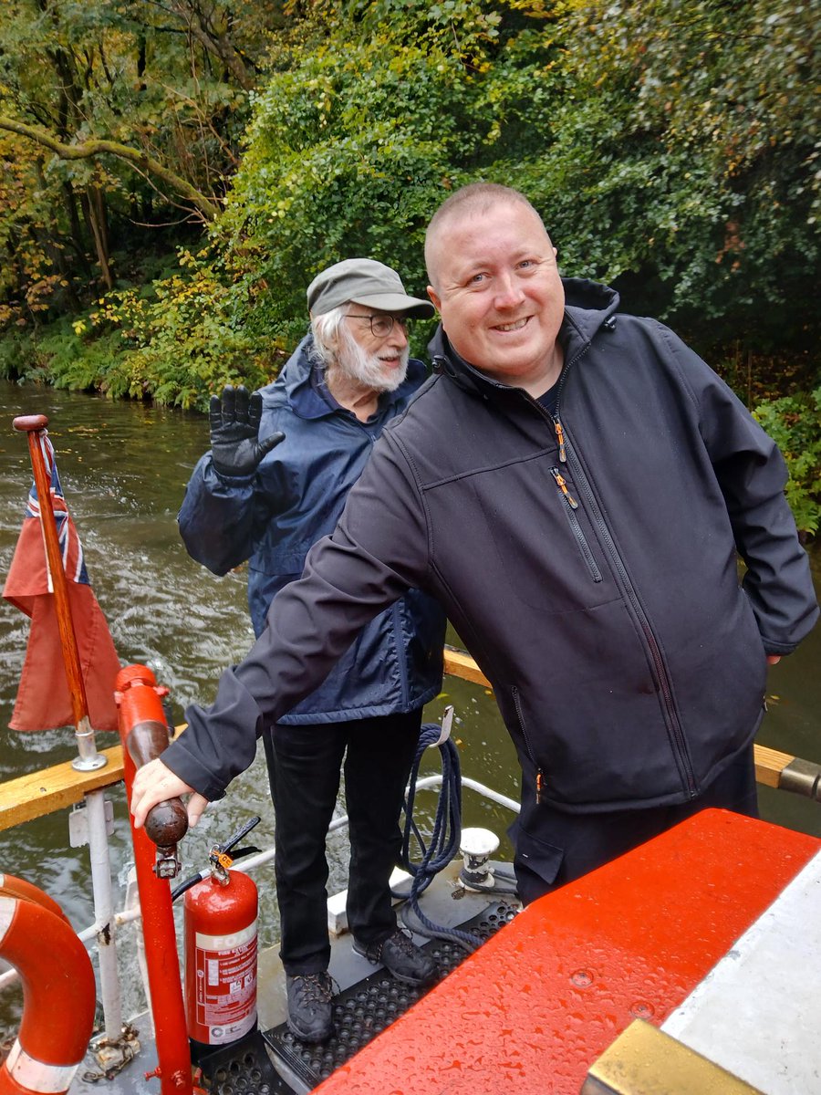 NLCAdultLearn's tweet photo. Motherwell and Airdrie groups went on a sailing trip on the Forth and Clyde Canal.
Both groups had a brilliant time and some learners had never been on a boat before.
The seagull trust volunteers made everyone feel welcome and at ease. #BecauseOfCLD #AdultLearningMatters https://t.co/PYIdz9RAXC
