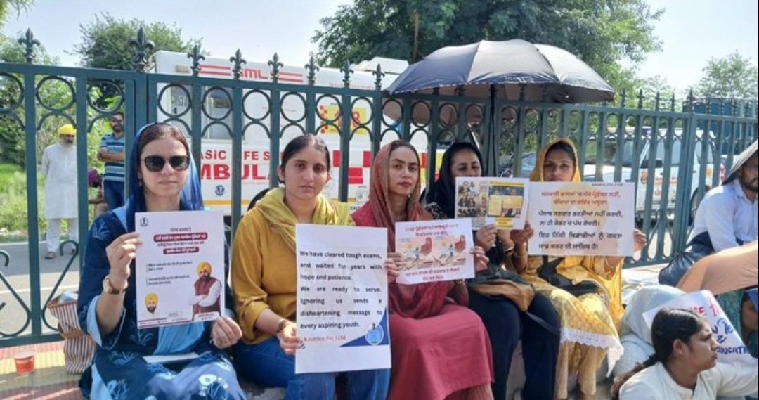 Professor_Student_1158 tweet media