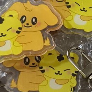stepintosoongyu's tweet photo. acrylics have arrived today 🥰 https://t.co/NwrEf6wGxX
