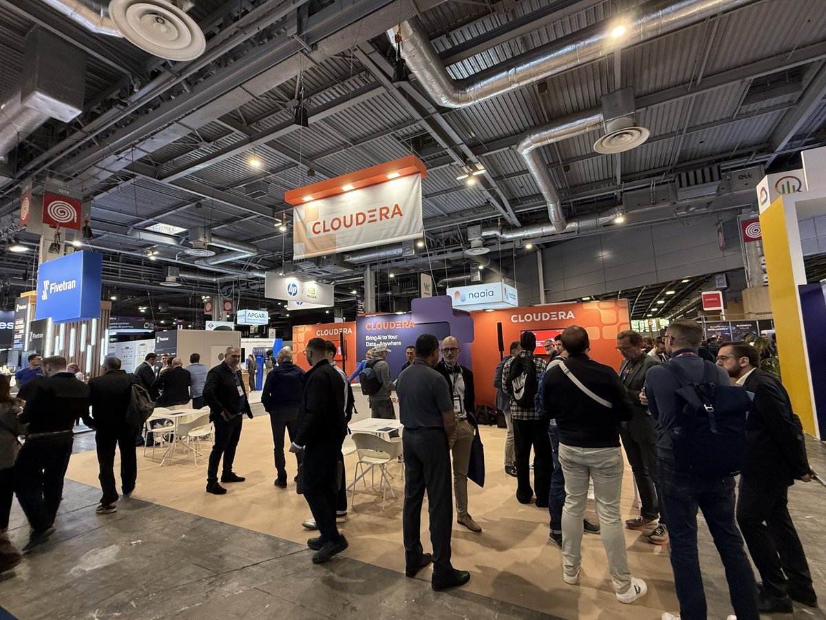 cloudera's tweet image. We&apos;ve arrived and look forward to seeing you at Big Data &amp;amp; AI Paris! 

Stop by stand E12 to connect with our team, see what’s new, and learn how we’re helping organizations bring AI to their data anywhere.

#BDAIP25