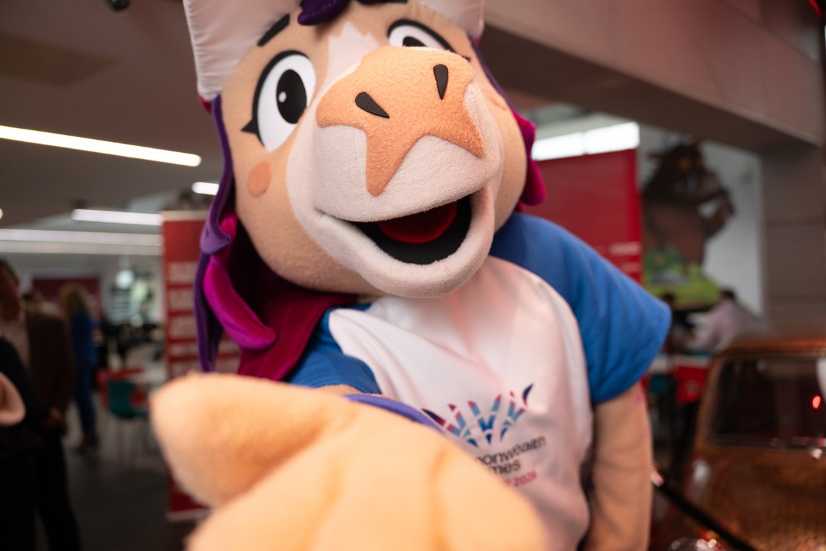 TeamWales's tweet image. 300 diwrnod i fynd / 300 days to go!

Brilliant Team Wales Business Club event at @RoyalMintUK , spotlighting:
🏊 Swim Wales – Fergus Feeney, Ross Nicholas, Matt Richards, para-star Meghan Willis
🚴 @BeicioCymru CEO Caroline Spanton sharing their busy summer and the finale for…