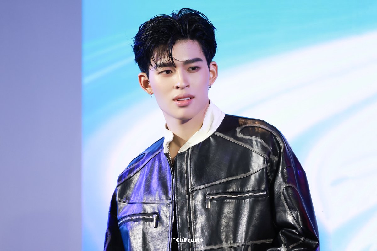 chfruitt's tweet image. JASPER X BREEZE 

#BreezeQuickWashxJasper
#ppnaravit