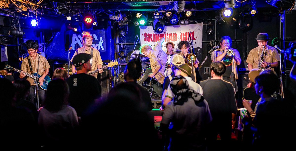 7s_skapunk's tweet photo. 2025.09.28
ANTIKNOCK × SKINHEAD GIRL
"PUNX BLOOD vol.4"
ANTIKNOCK 40th anniversary !!
Big thxxx!!!
@新宿Antikock
photo by @saita_ryouhei
誘ってくれたskinheadgirlに感謝を!
40周年のAntikockに祝福を!
12月にTooMuchTooOldの時にはアンチ集合!
#skinheadgirl
#antikock
#40周年
#tmto https://t.co/uetXJGFZ2y