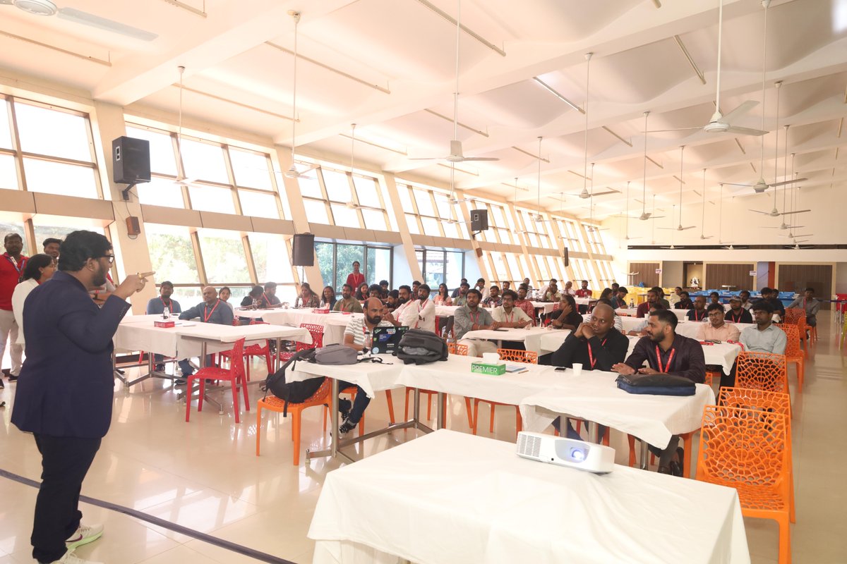 VirtusaCorp's tweet photo. Thrilled to have sponsored the #ServiceNow #DeveloperMeetup in #Chennai. A huge thanks to the ServiceNow team for a great event. A special shoutout to our COO, Venky, and all the speakers for inspiring talks on #UIBuilder, #AI, and Workflow #DataFabric. https://t.co/Iq3Sw2cW6q