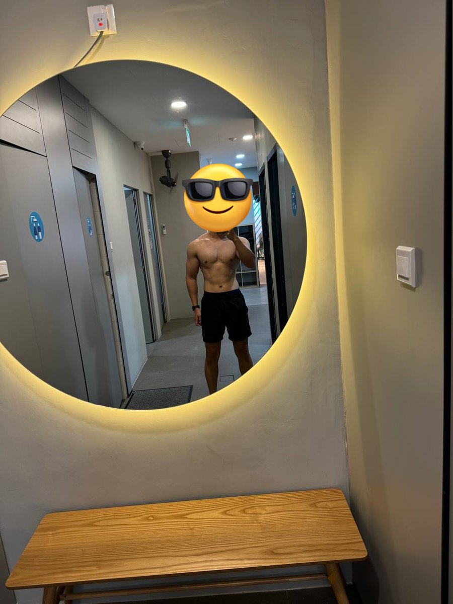 kyoinSG's tweet photo. @AdamsRoycee Be a cum dump for me and my boy? DM if keen https://t.co/GTC5PvTsG1