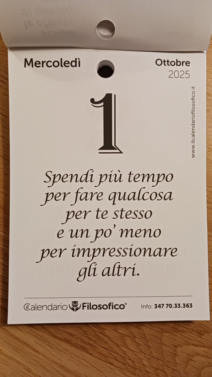 ”Spendi più tempo per fare qualcosa per te stesso e un po’ meno per impressionare gli altri.”

“Spend more time doing something for yourself and a little less time impressing others.”

My daily Duolingo.