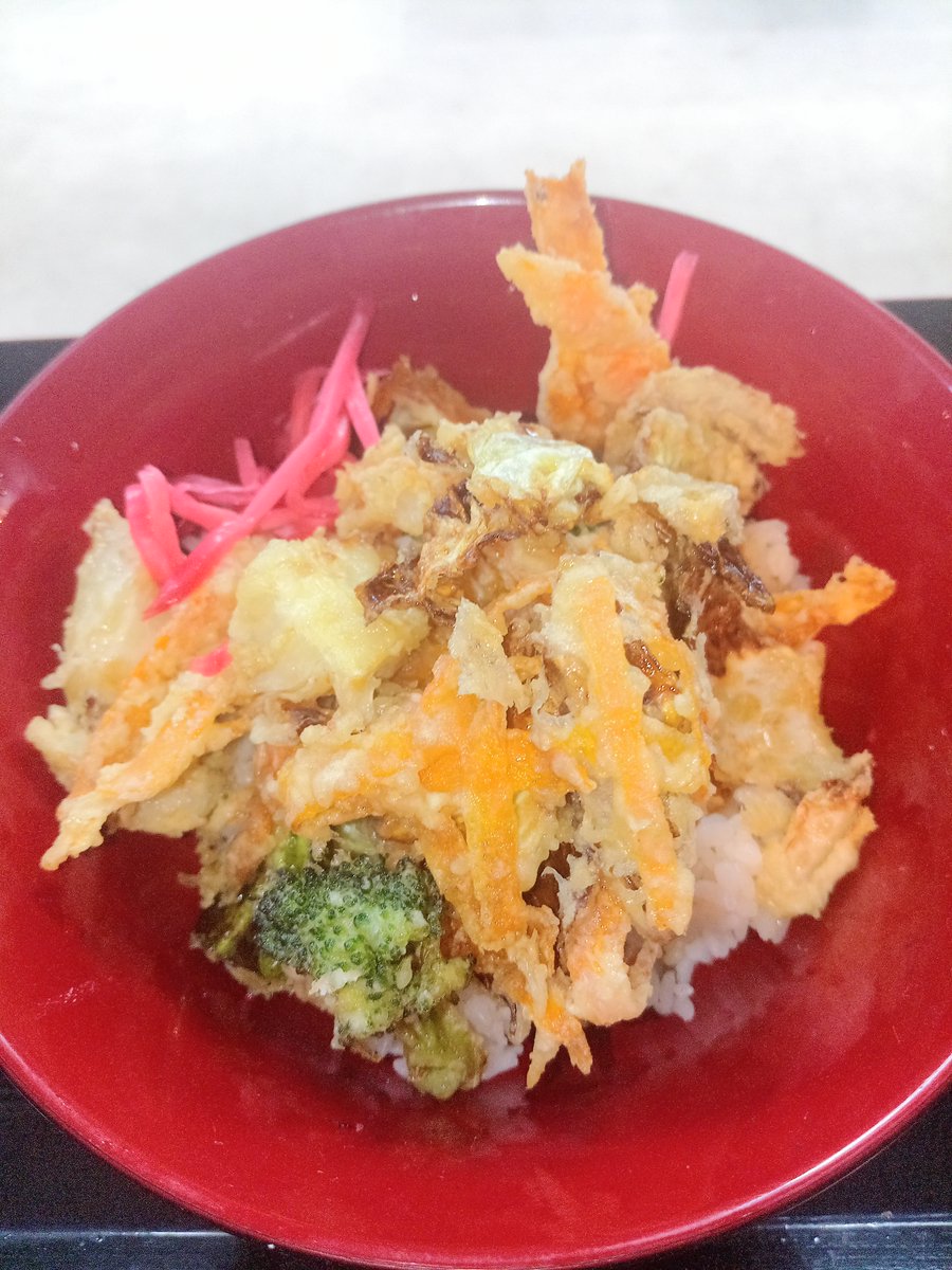 KamomeUK's tweet photo. Today 10% off on an order over £15 @deliveroo.  New menu.  Veggie tempura donburi (rice bowl), #Vegan and #glutenfree available. @Postmarketbal  #balham #tempura #donburi #vegetarian https://t.co/8FwUpzeKf6 https://t.co/T0a7Lqzcwt