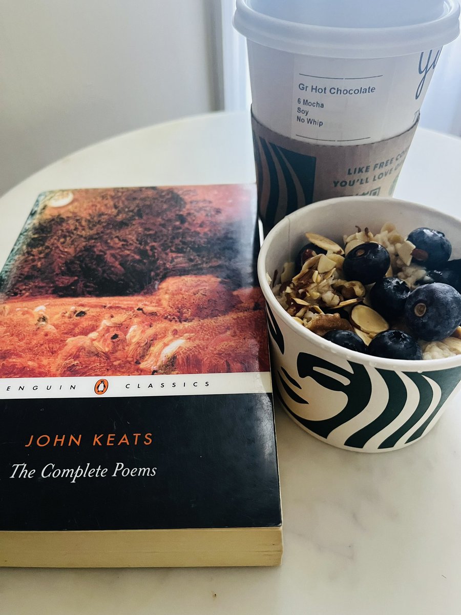 katherinev___'s tweet photo. Blueberry oatmeal &amp; the poetry of John Keats this morning. Finally a bit chilly here in New York 🍁✨

#poetry #poetrycommunity https://t.co/DRVK50NBhR