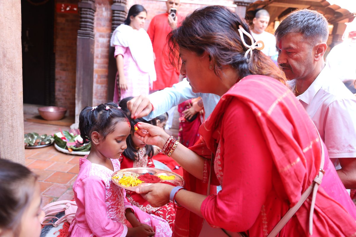 गौरीघाट स्थित आश्रममा कन्यापूजन कार्यक्रम सम्पन्न भएको छ । जय विजया ।