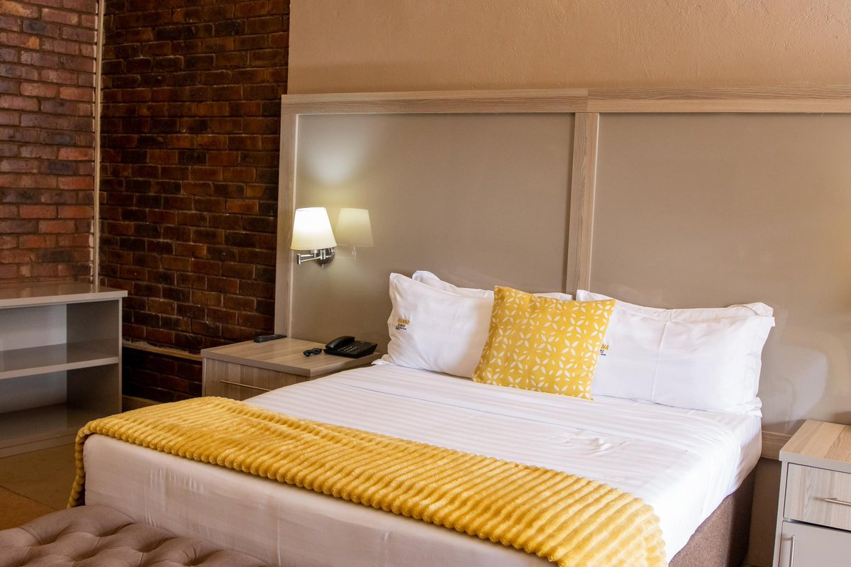 MannaResorts's tweet photo. Experience comfort in our beautifully crafted rooms https://t.co/yUdT36vgSL