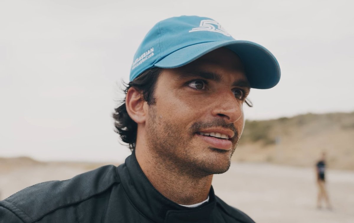 williamssainz's tweet image. he always looks extra pretty when he's enjoying himself