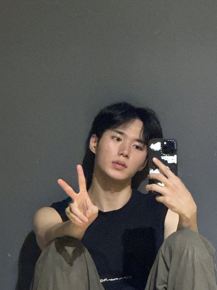 selfolssi ♤ tweet media