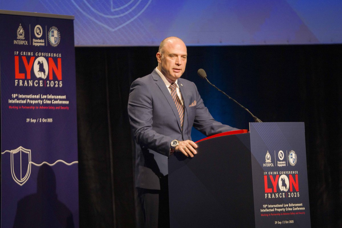 INTERPOL_CBT's tweet image. We are in France this week, with our colleagues from @IIPCIC talking to and learning from experts in the field of combatting  intellectual property crime across the world.