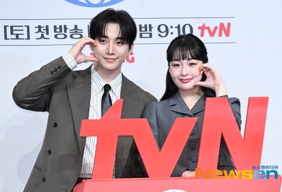 2PM ジュノ、キム・ミンハが 新ドラマ「テプン商事」制作発表会に登場