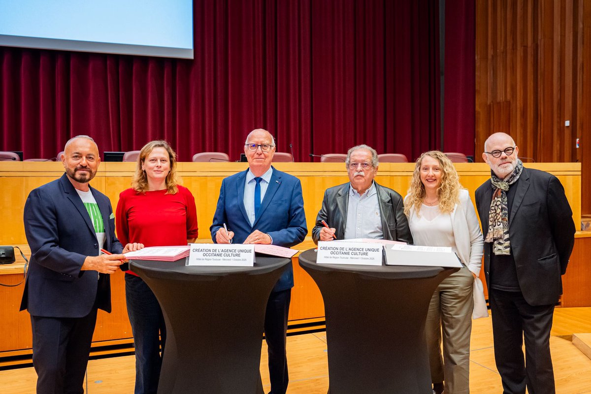 🙏Après 4 assemblées générales extraordinaires ce matin, nous signons  le traité de fusion des agences régionales culturelles.
Longue vie à l’AGENCE UNIQUE. OCCITANIE CULTURE dont j’ai l’honneur de prendre la présidence!
Merci aux équipes Etat/Région &amp; aux 43 salariés mobilisés.