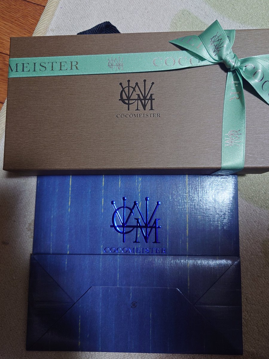 kiz_Deus's tweet photo. #財布
#革財布
#ココマイスター
#cocomeister
6年半ぶりに財布を変えました
前のも同じメーカーのグランドウォレット(モスグリーン)
10月6日の天赦日と一粒万倍日から使い始めたいと思うけど仏滅でもあるのね🤣 https://t.co/ysgqt0pxIQ