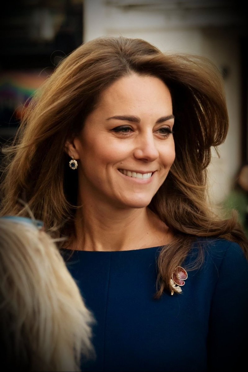 christo34036850's tweet image. Keep it Royal #BossIt 🇬🇧 ♔HRH #Fashionista #frockingFabulous #FutureQueen #queenbee #PrincessofWales #CatherinePrincessOfWales #PrincessCatherine #muse #RoyalFamily #iconic #Britishvogue #GHD