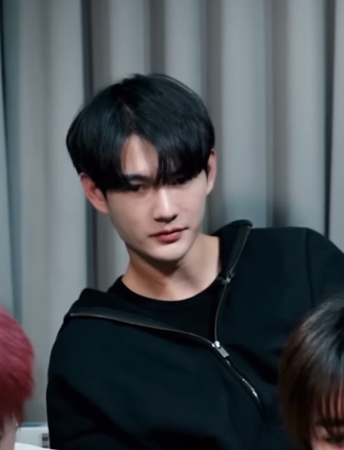 มีแต่คำว่าหล่อเต็มไปหมดดดดดด..

#สิงสาลาตายReactionTeaser
#pavelphoom