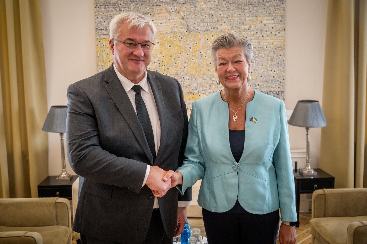 Pleased to welcome <a href="/YlvaJohansson/">Ylva Johansson</a> again to Kyiv, this time in her new capacity as Special Envoy for Ukrainians in the EU.

We focused on the protection of the rights and interests of Ukrainians in EU Member States.

I underlined that it remains of great importance for Ukraine to