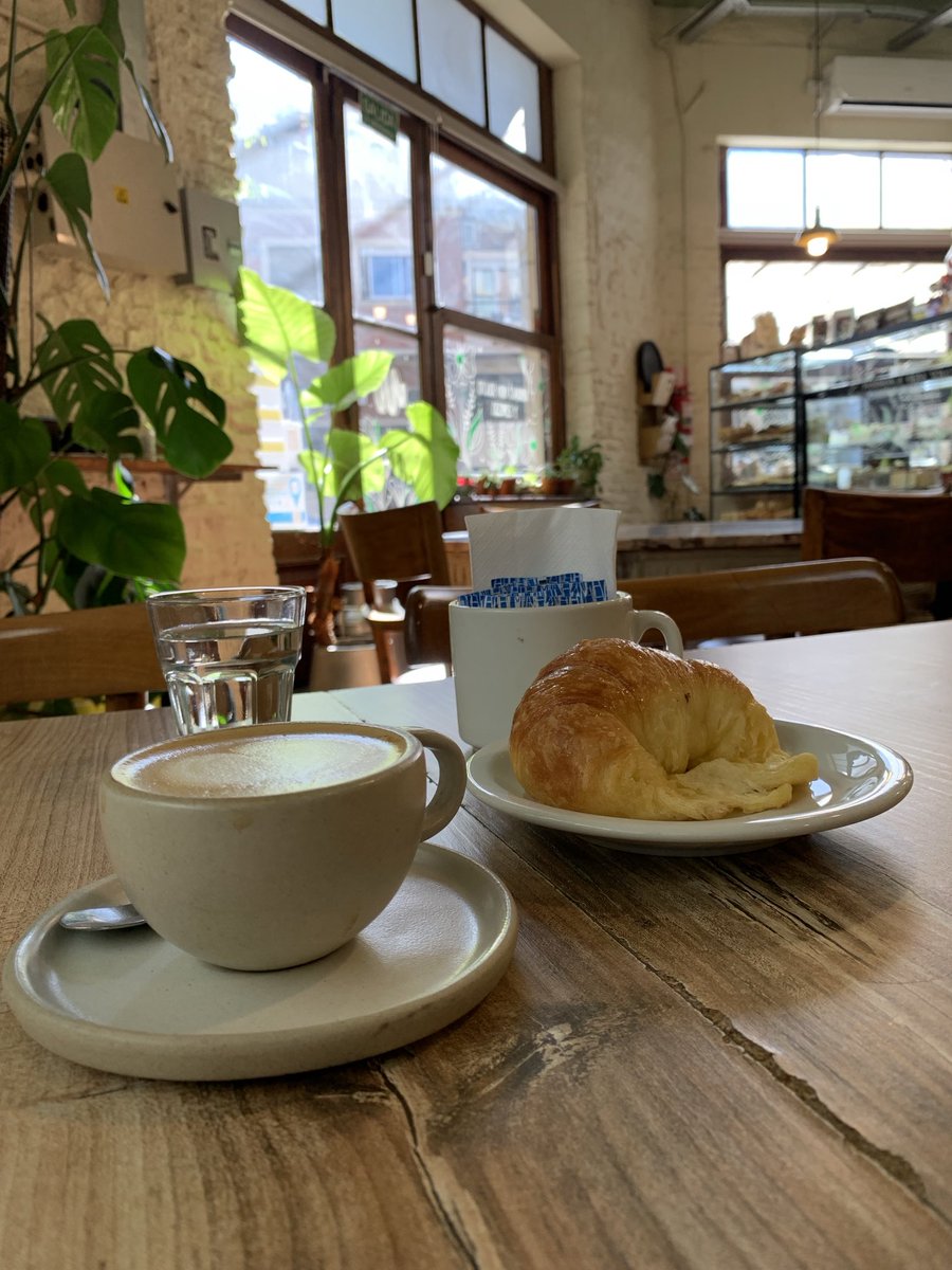 Buen día para vos! 💫🎶☕️
Que tengas un #Miercoles Groso!😁🙌