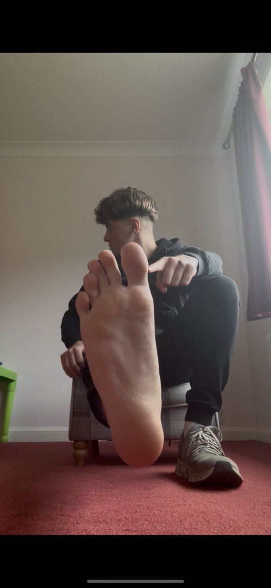 Another day you fall for these feet and empty that wallet like the pathetic pig you are. 💸