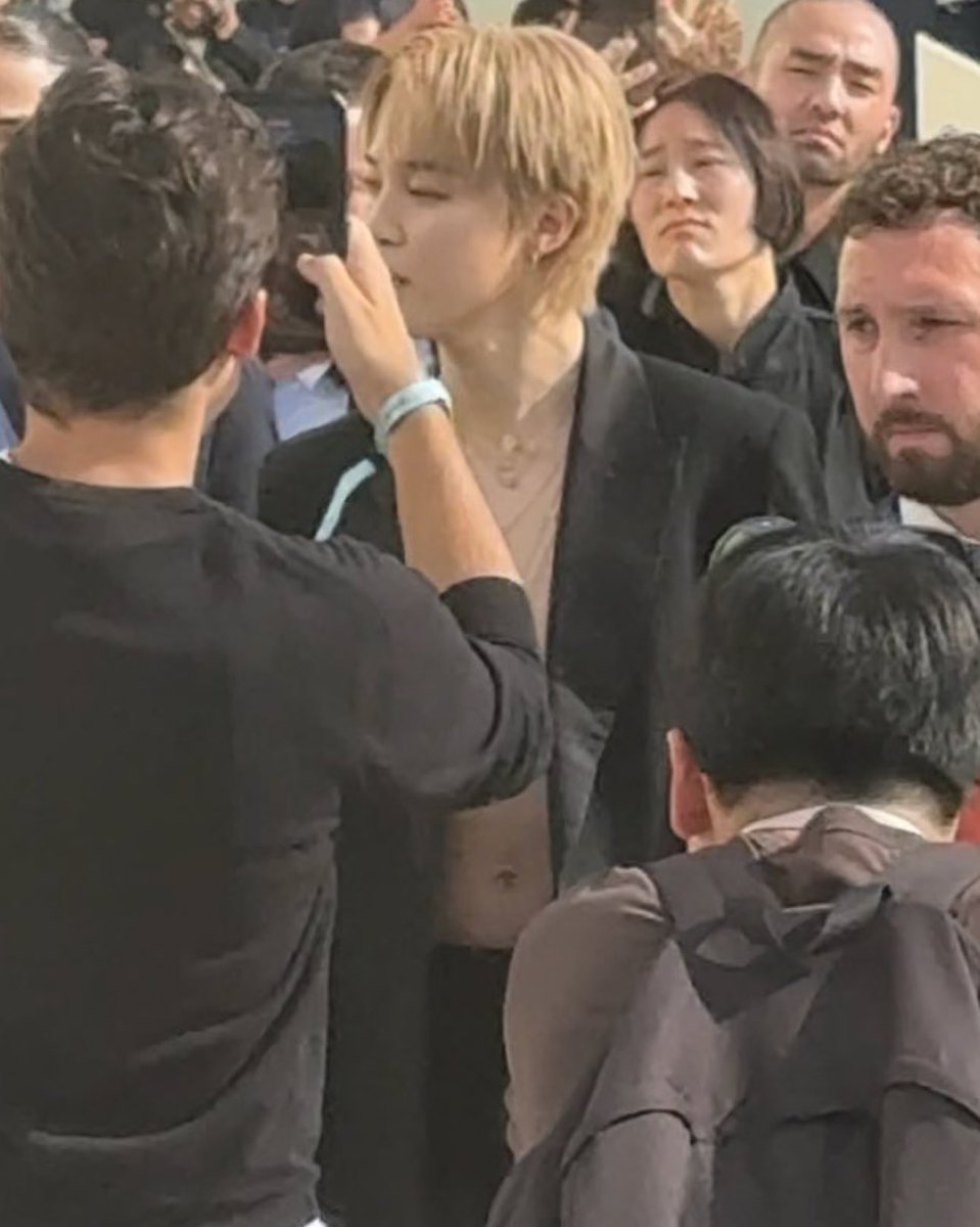 manhosomin's tweet photo. ELE TÁ PELADO VAI TOMAR NO CU PUTA QUE PARIU PARK JIMIN O QUE VODE UQET DE MIM SEMHOR 

DIOR GLOBAL AMBASSADOR JIMIN 
JIMIN AT PARIS FASHION WEEK
#JiminxDior #DiorSS26 #PFW @Dior https://t.co/GaNejGwNus