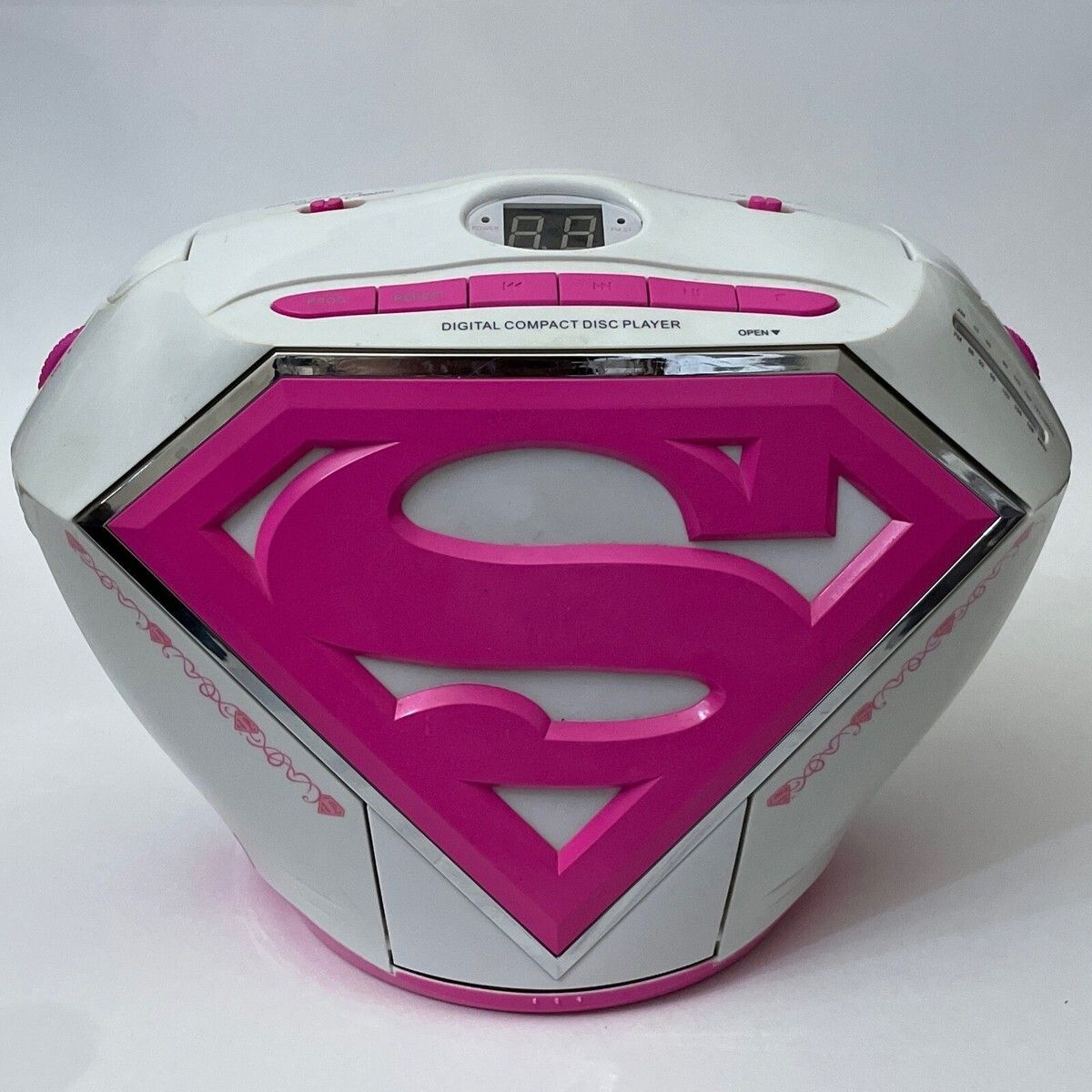 SupermanHomepge's tweet photo. #DidYouKnow October 1 is #CDPlayerDay. https://t.co/8xdnV24tdT