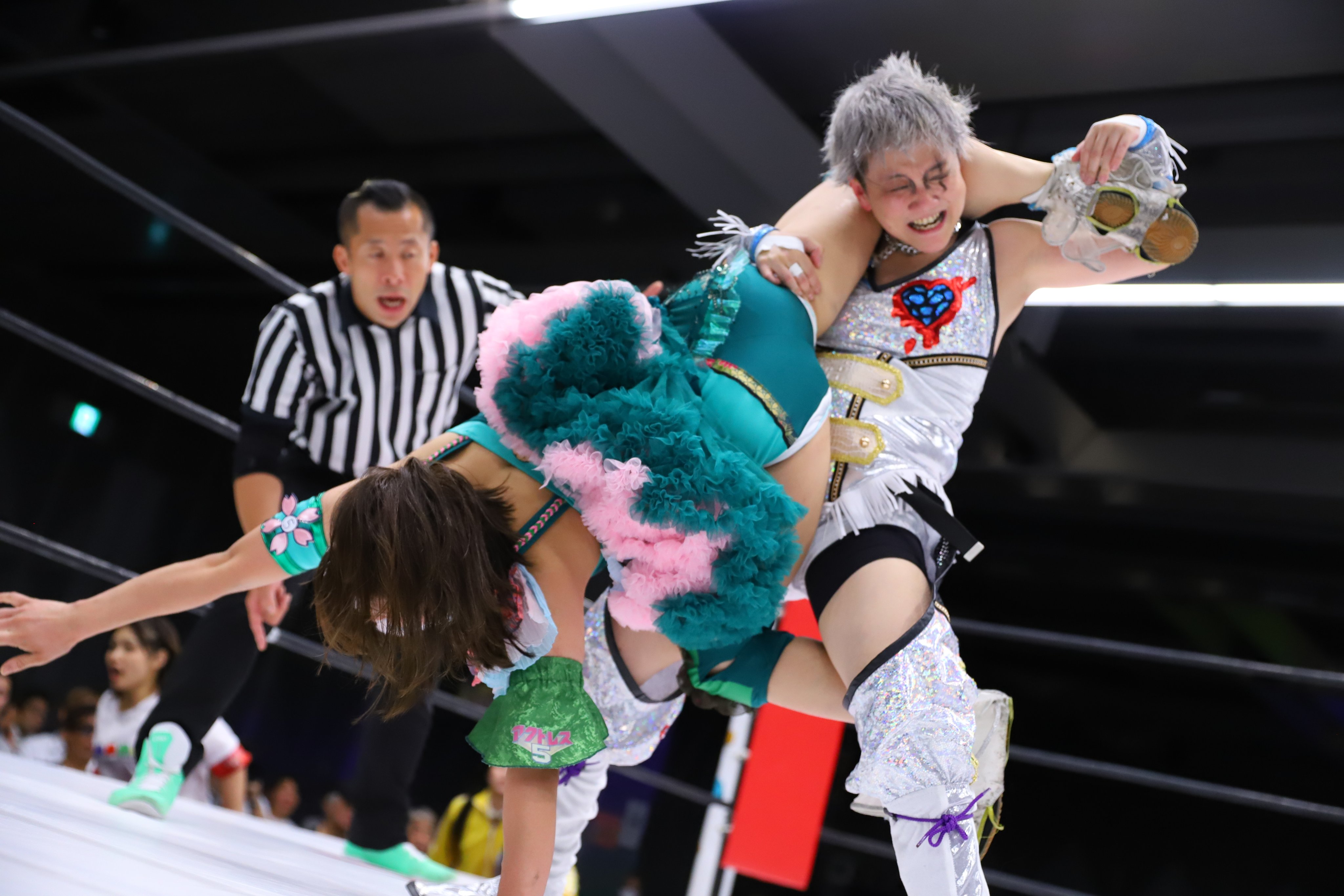 アースラ　大海の魔女王　SCS優勝 まんぞく屋 格安TCG通販 / < Foil > 〈LE〉JA4-058 《 アースラ
