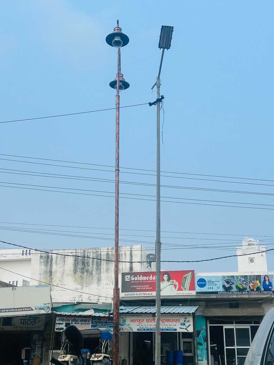 amit91116's tweet photo. Is it Ache din or new ways of corruption. Installed new street lights instead of fixing old #CORRUPTION https://t.co/ulAaQxgl5U