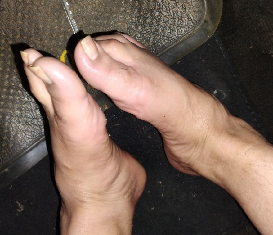 Tori Valentine 👣 tweet media